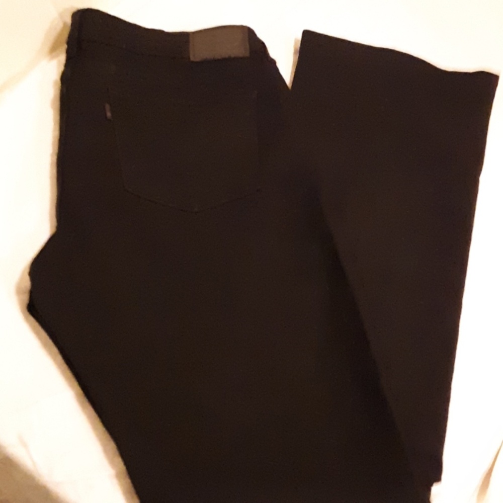 🦄HOT Jet Black Levi's 715🦄